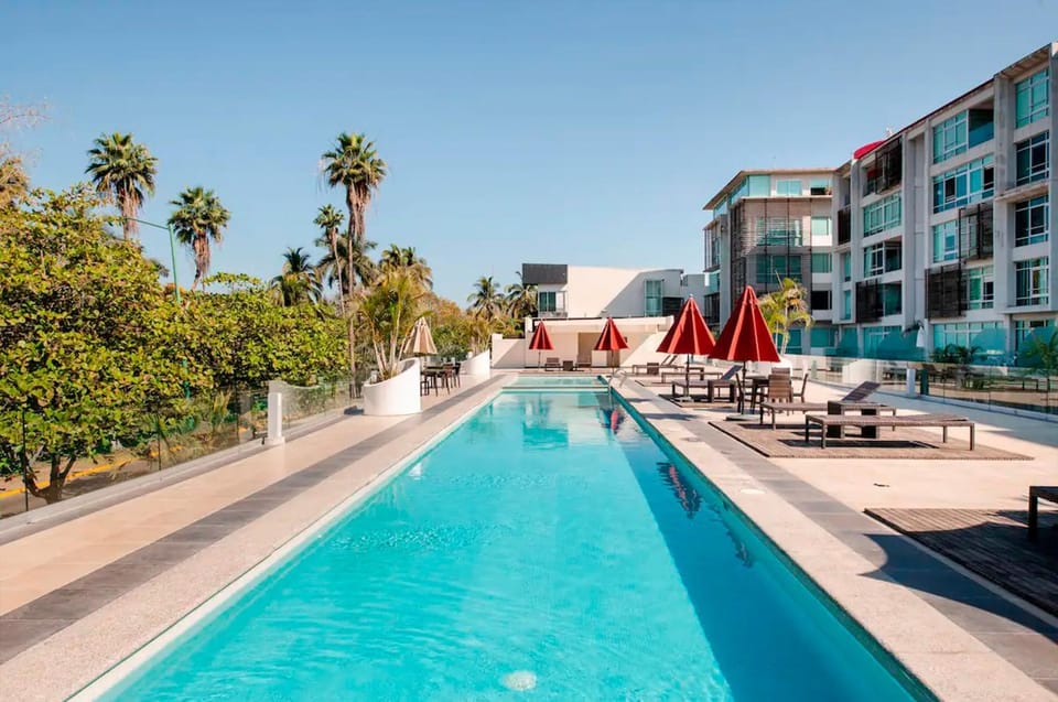 Pool view, Swimming pool