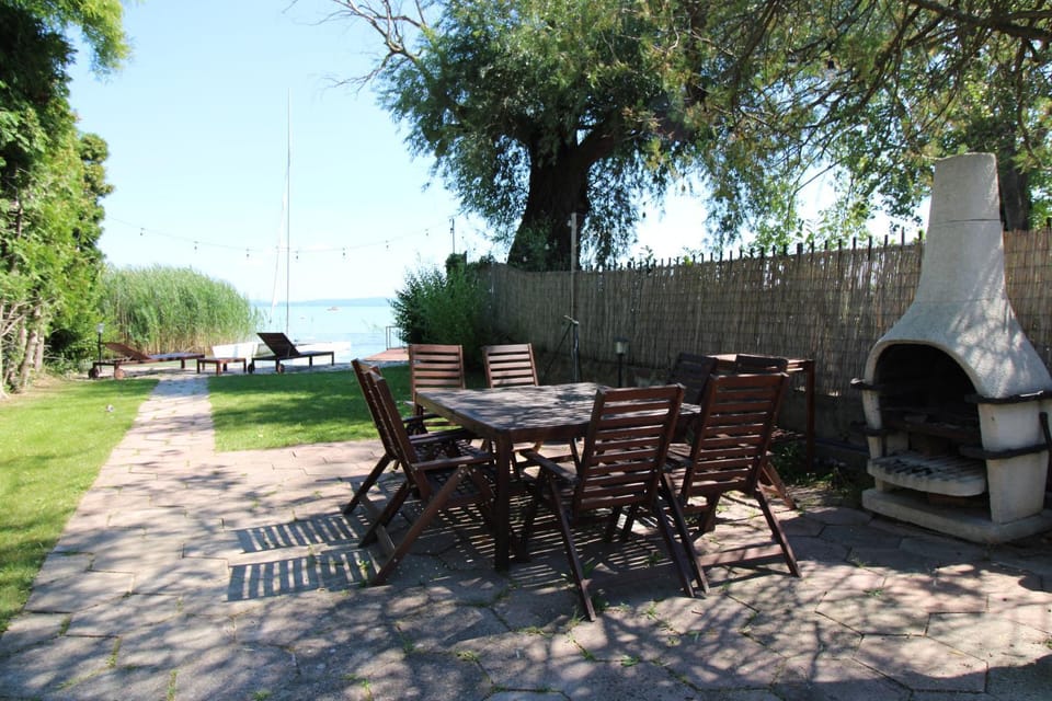 BBQ facilities, Garden, Beach