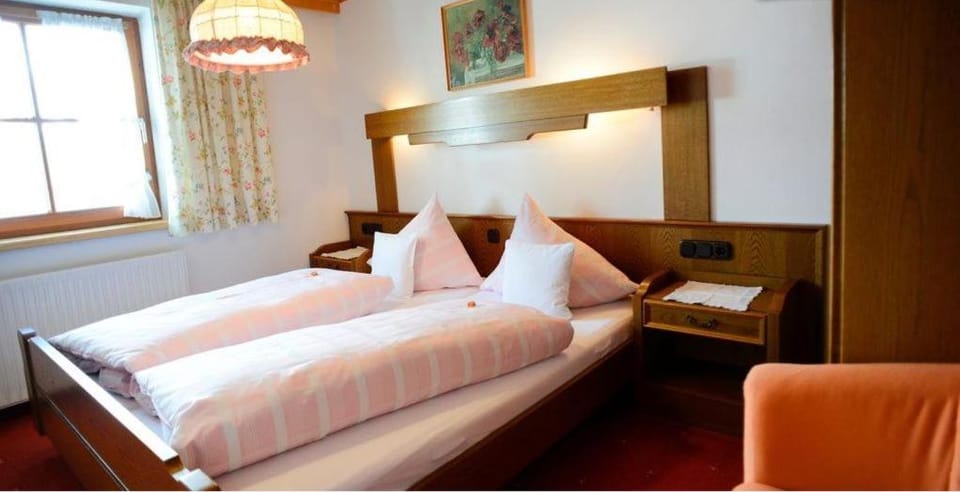 Gastehaus Wolf Bed and Breakfast in Tyrol