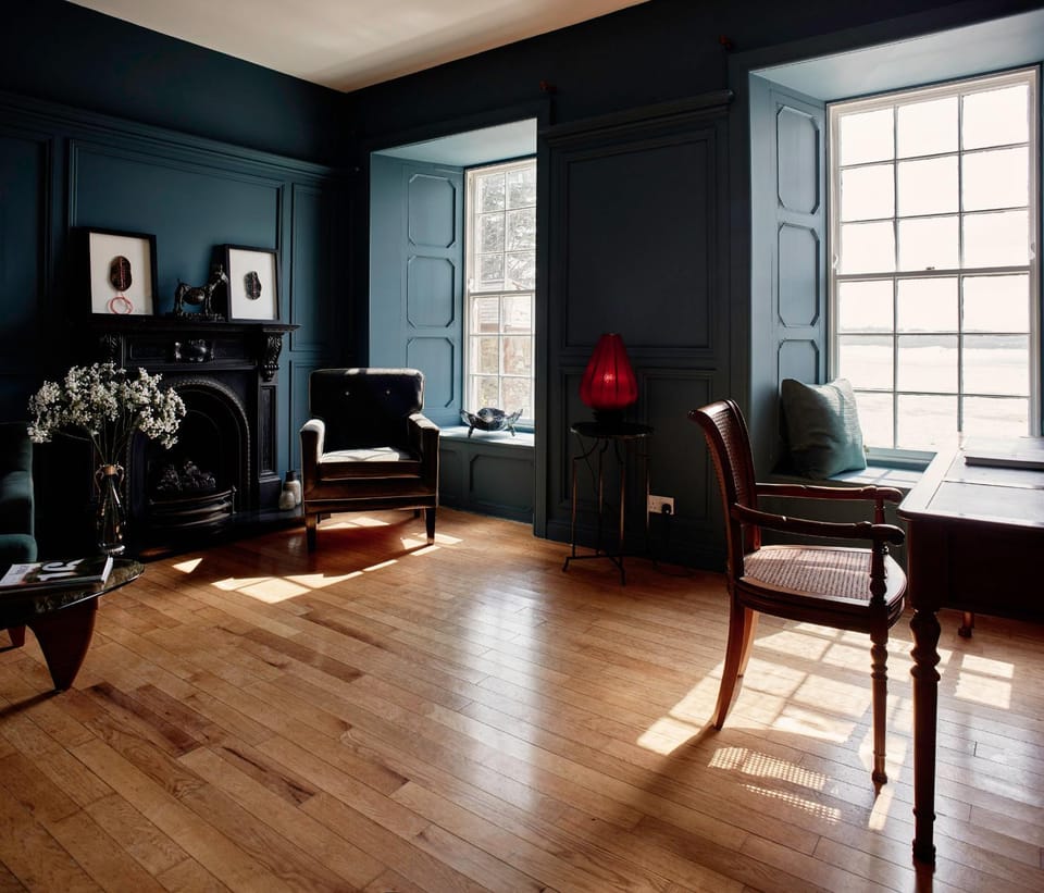 Living room, Lounge or bar, Business facilities, Decorative detail, Seating area