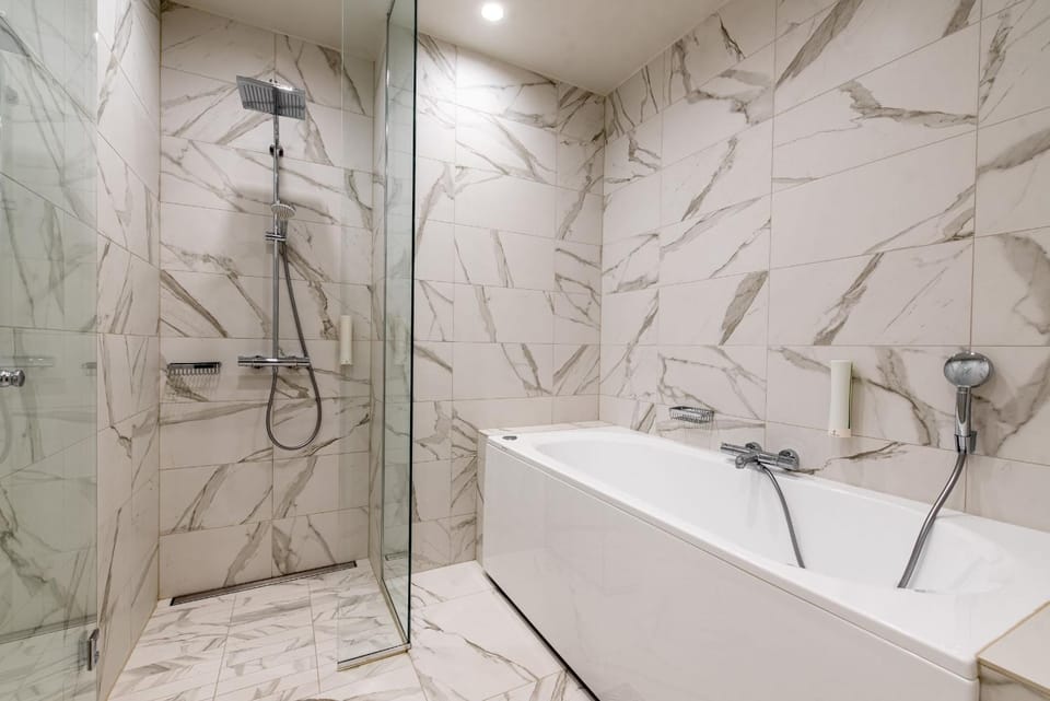 Bathroom, Bath