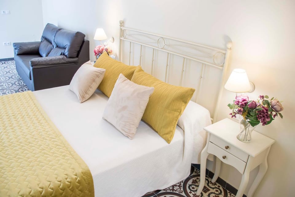 Hostal Boutique Casa La Laja Bed and Breakfast in Chiclana de la Frontera
