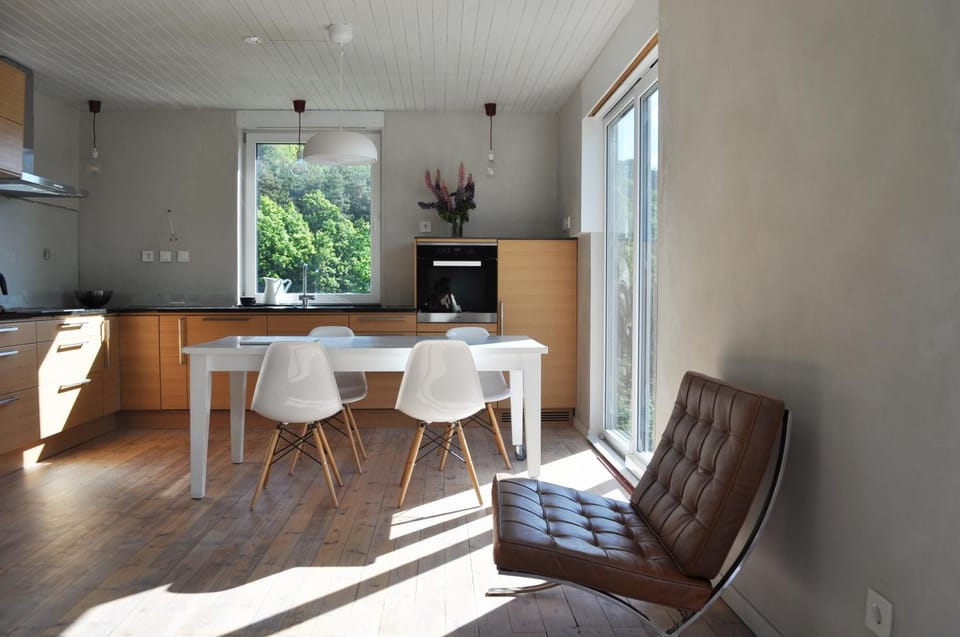 Kitchen or kitchenette, Living room, Dining area, Mountain view