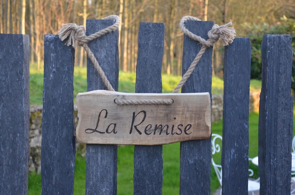 Property logo or sign