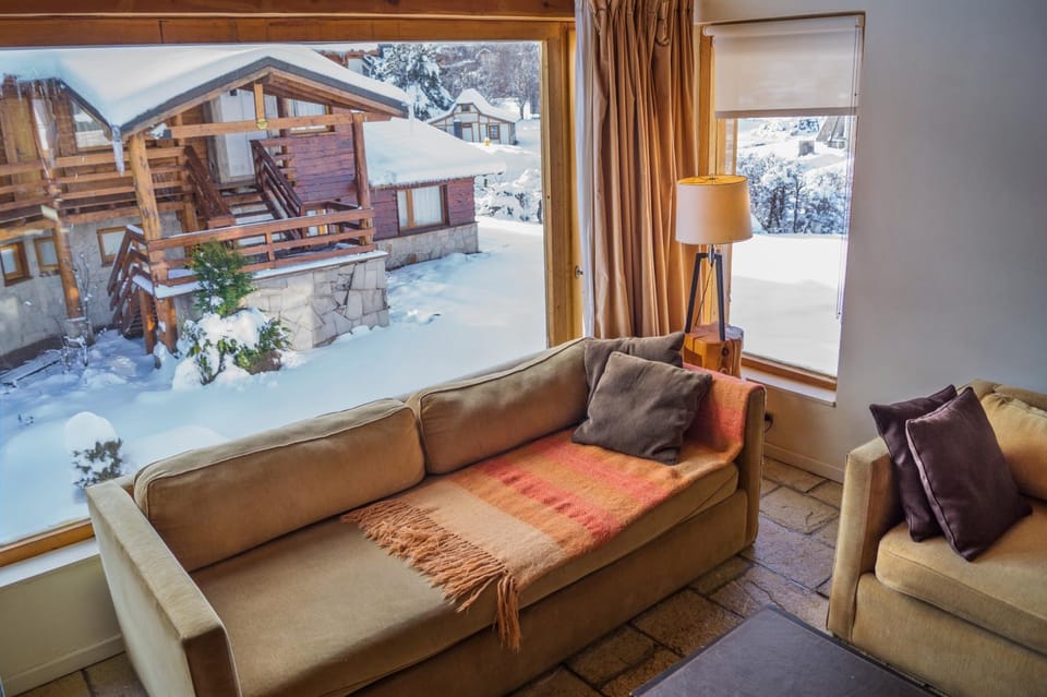 Garden, View (from property/room), Balcony/Terrace, Living room, Living room, Seating area, Seating area, Inner courtyard view