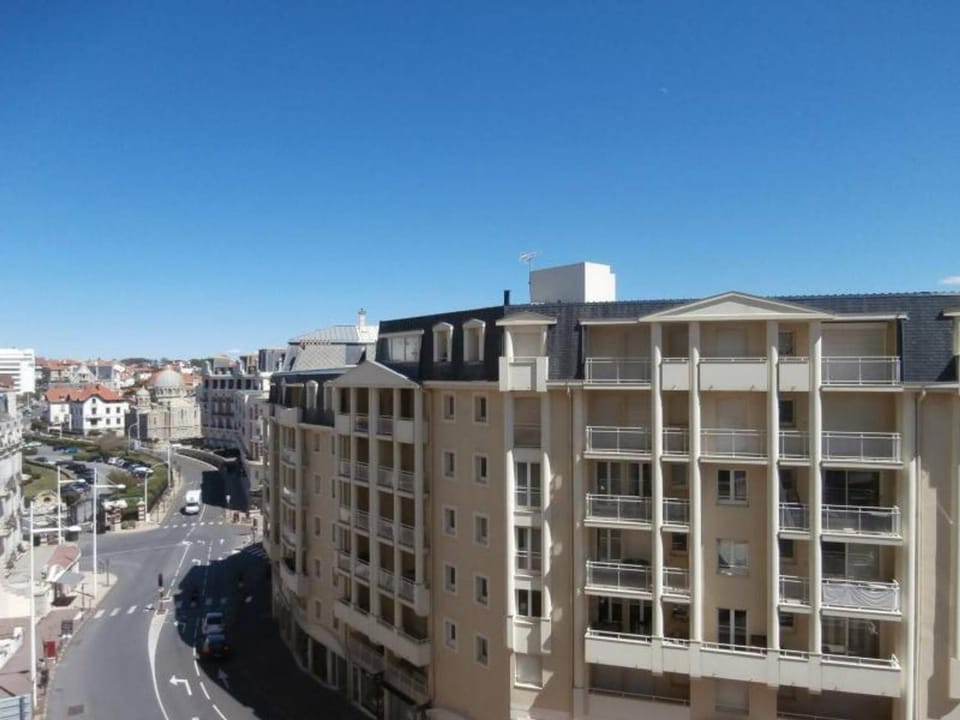Studio en front de mer avec piscine à Biarritz - FR-1-3-418 Apartment in Biarritz