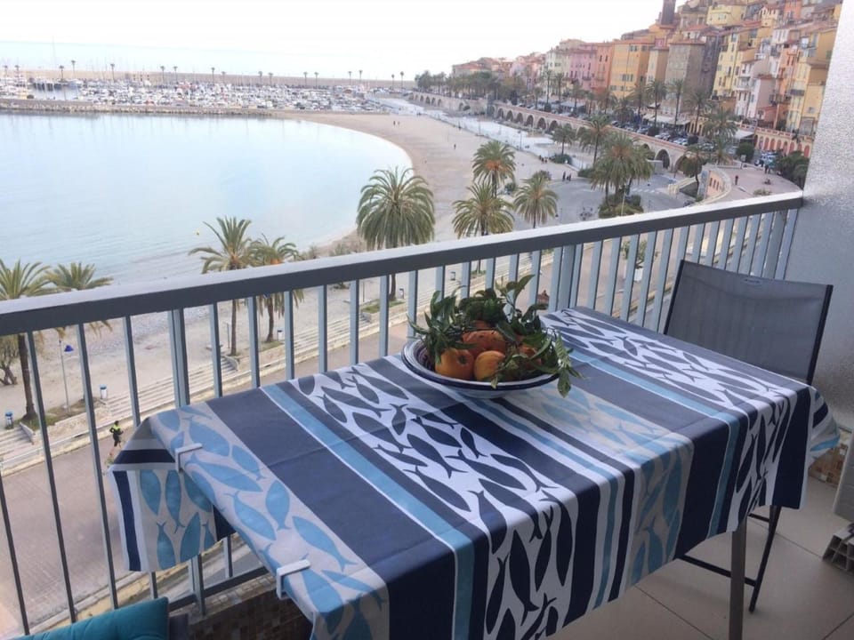 City view, Landmark view, Sea view