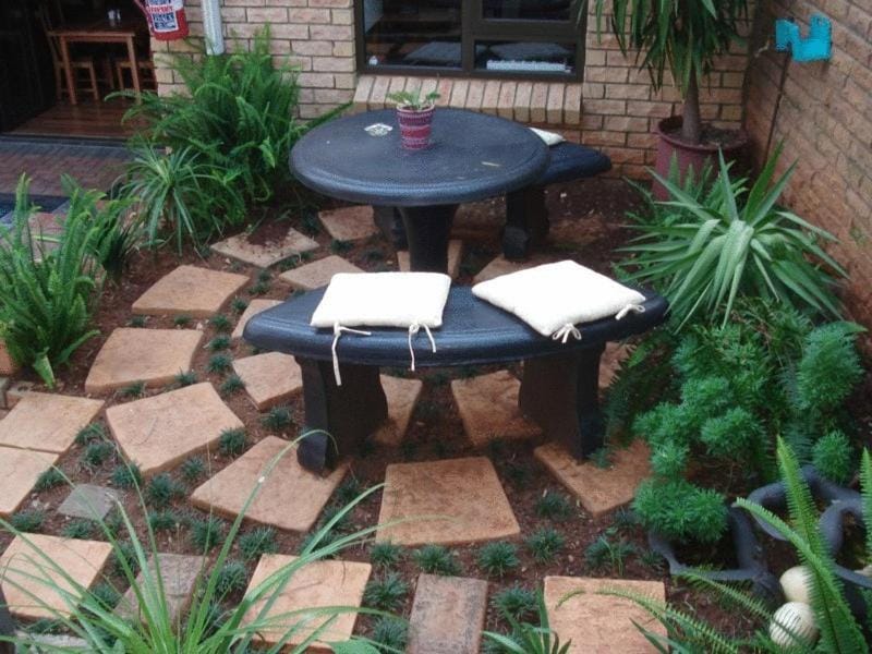 Uitsigpark Guest@home4U Bed and Breakfast in Pretoria