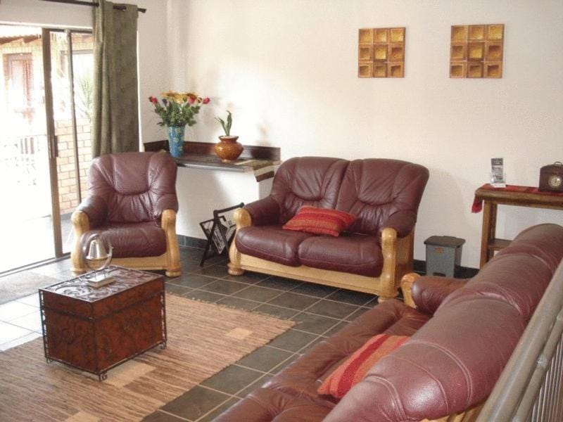 Uitsigpark Guest@home4U Bed and Breakfast in Pretoria