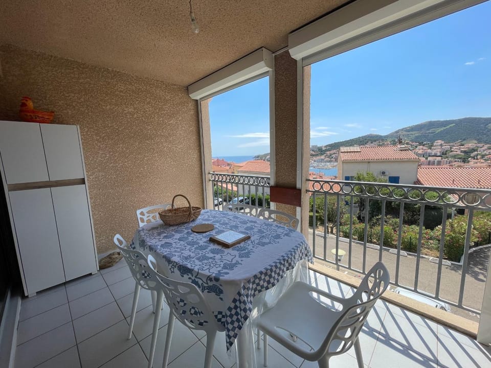 Banyuls-sur-Mer : T2 avec loggia et parking privatif à deux pas de la plage Apartment in Port-Vendres
