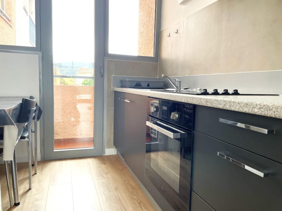 Studio confortable avec vue mer, loggia, animaux acceptés et parking privatif - FR-1-309-75 Apartment in Port-Vendres