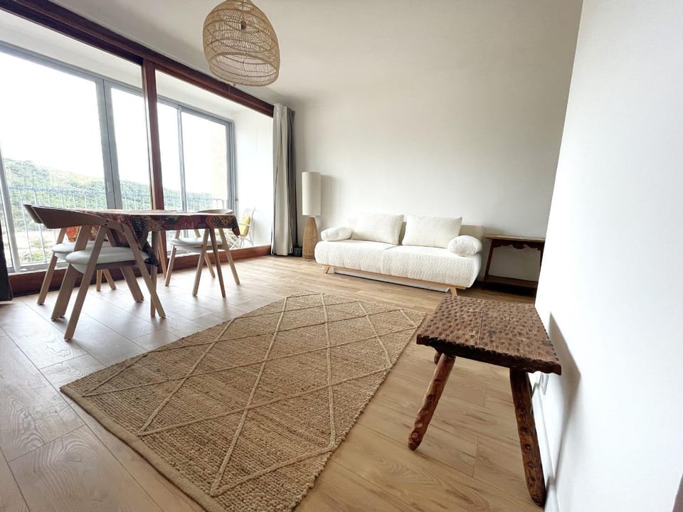 Studio confortable avec vue mer, loggia, animaux acceptés et parking privatif - FR-1-309-75 Apartment in Port-Vendres