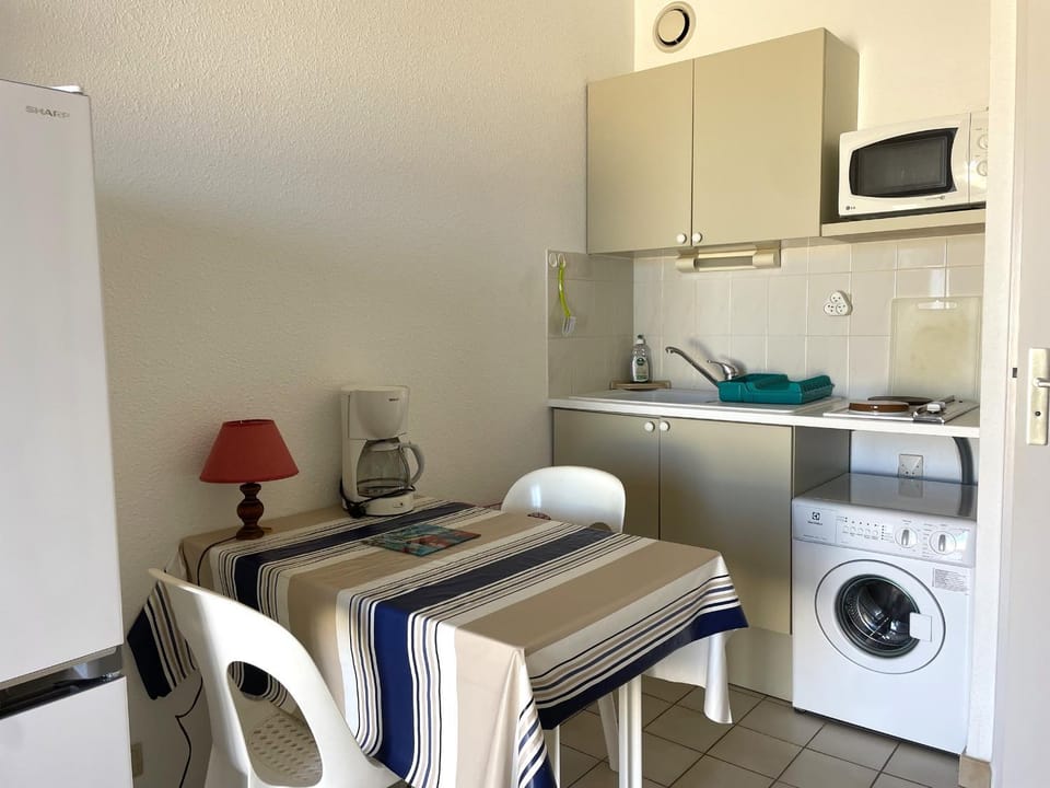 Studio calme avec terrasse et parking à Banyuls-sur-Mer - FR-1-309-87 Apartment in Alt Empordà