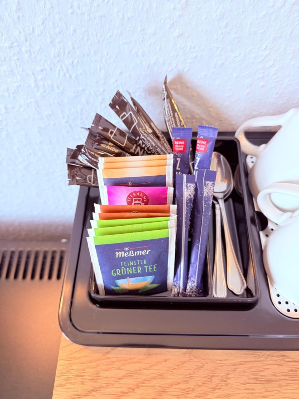 Coffee/tea facilities