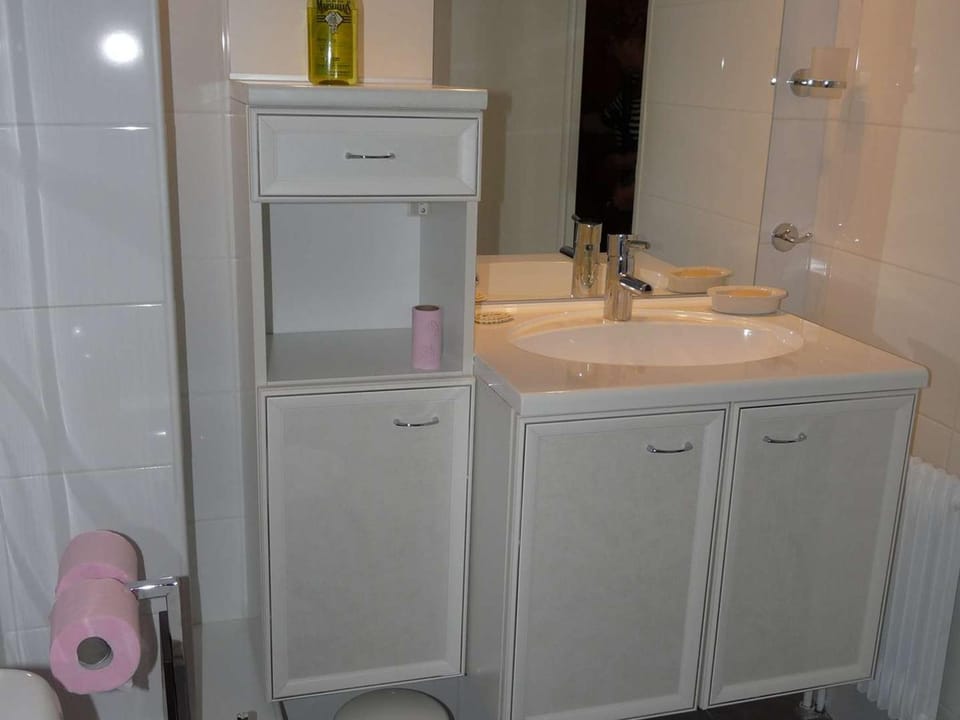 Studio avec Loggia, Terrasse & Parking Privé en Centre-Ville, Proche Plage - FR-1-328-99 Apartment in La Grande-Motte