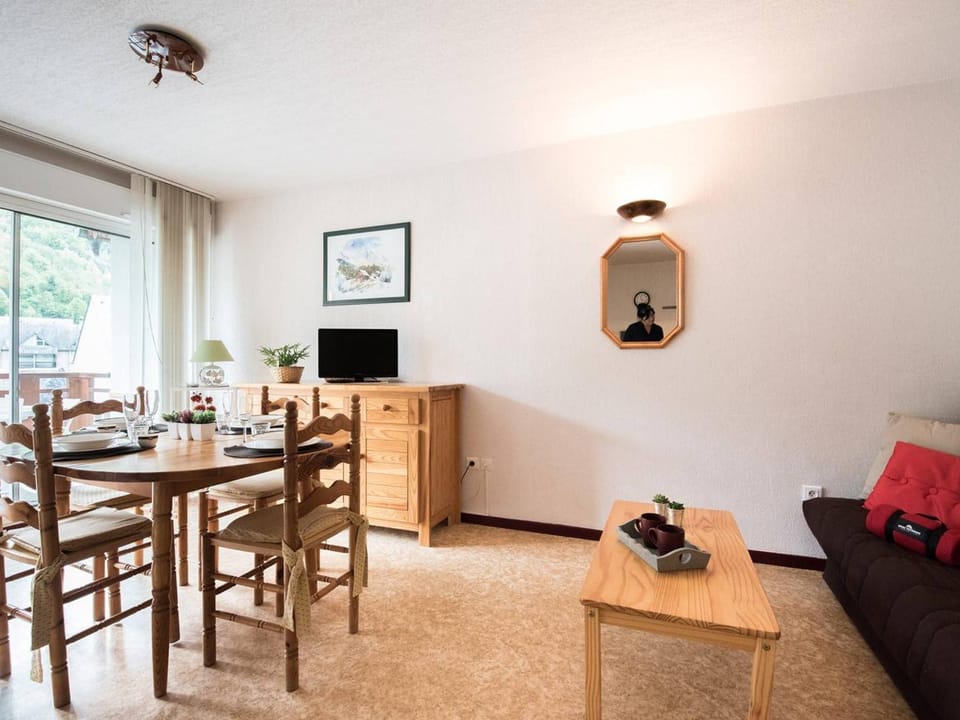 Appartement ensoleillé à Saint-Lary pour 4 personnes avec WIFI - FR-1-296-195 Apartment in Saint-Lary-Soulan