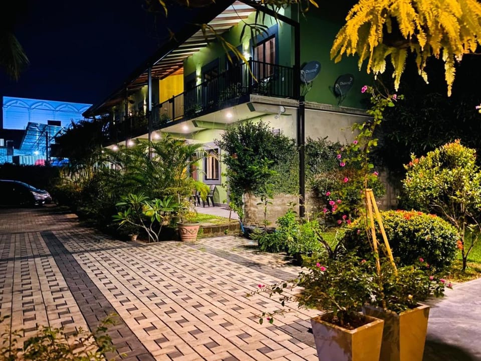 The Paramount Lodge & Villas Nature lodge in Central Province