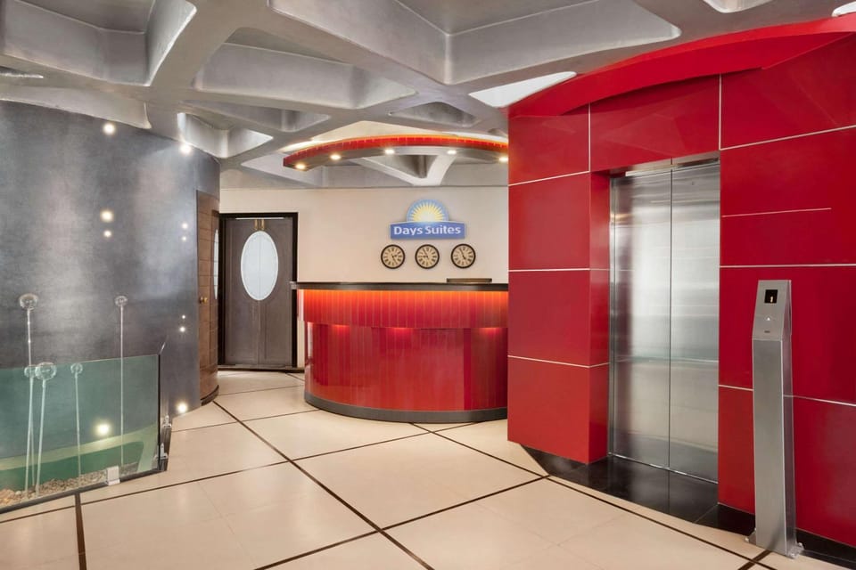 Lobby or reception, On site