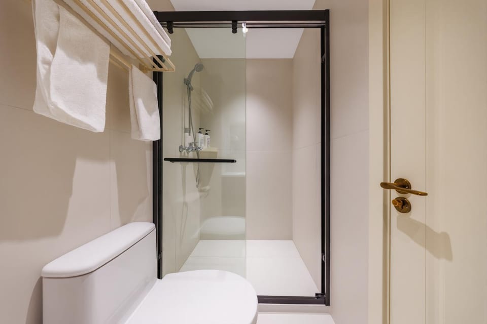 Shower, Toilet, Bathroom