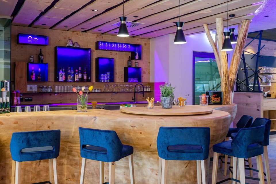 Lounge or bar