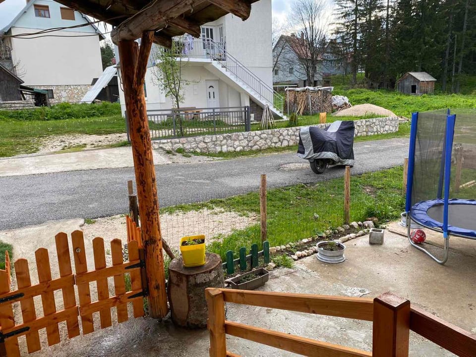 Woden apartment Apartment in Montenegro