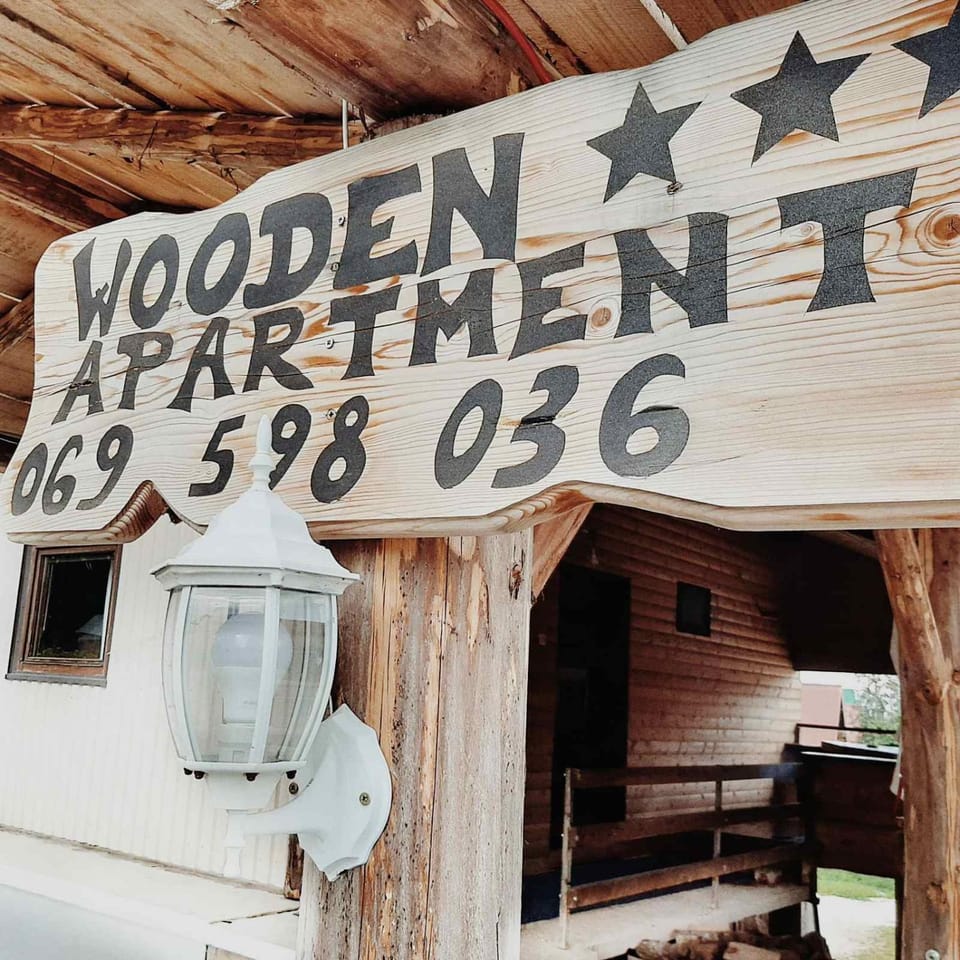 Woden apartment Apartment in Montenegro