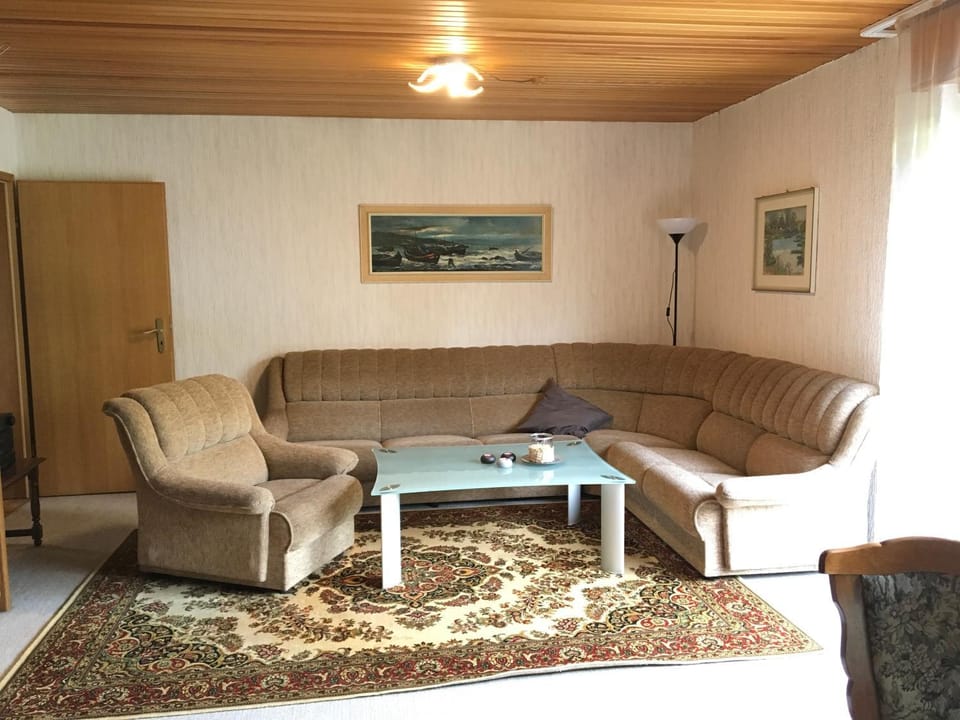 Living room, Photo of the whole room, Seating area
