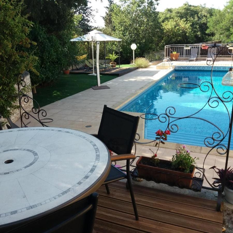 Patio, Day, Garden, Dining area, Garden view, Pool view, Swimming pool, sunbed