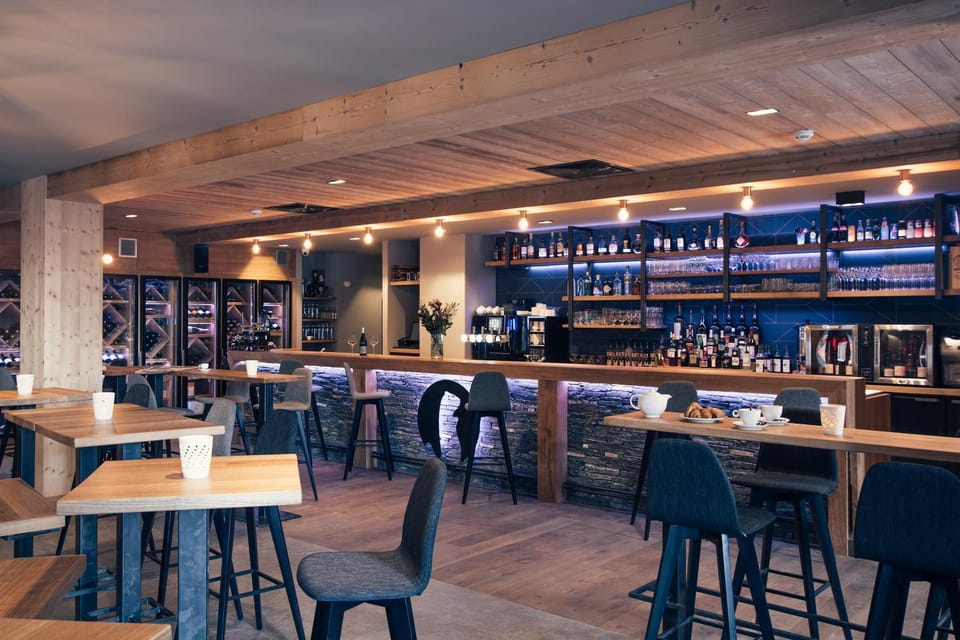 Lounge or bar