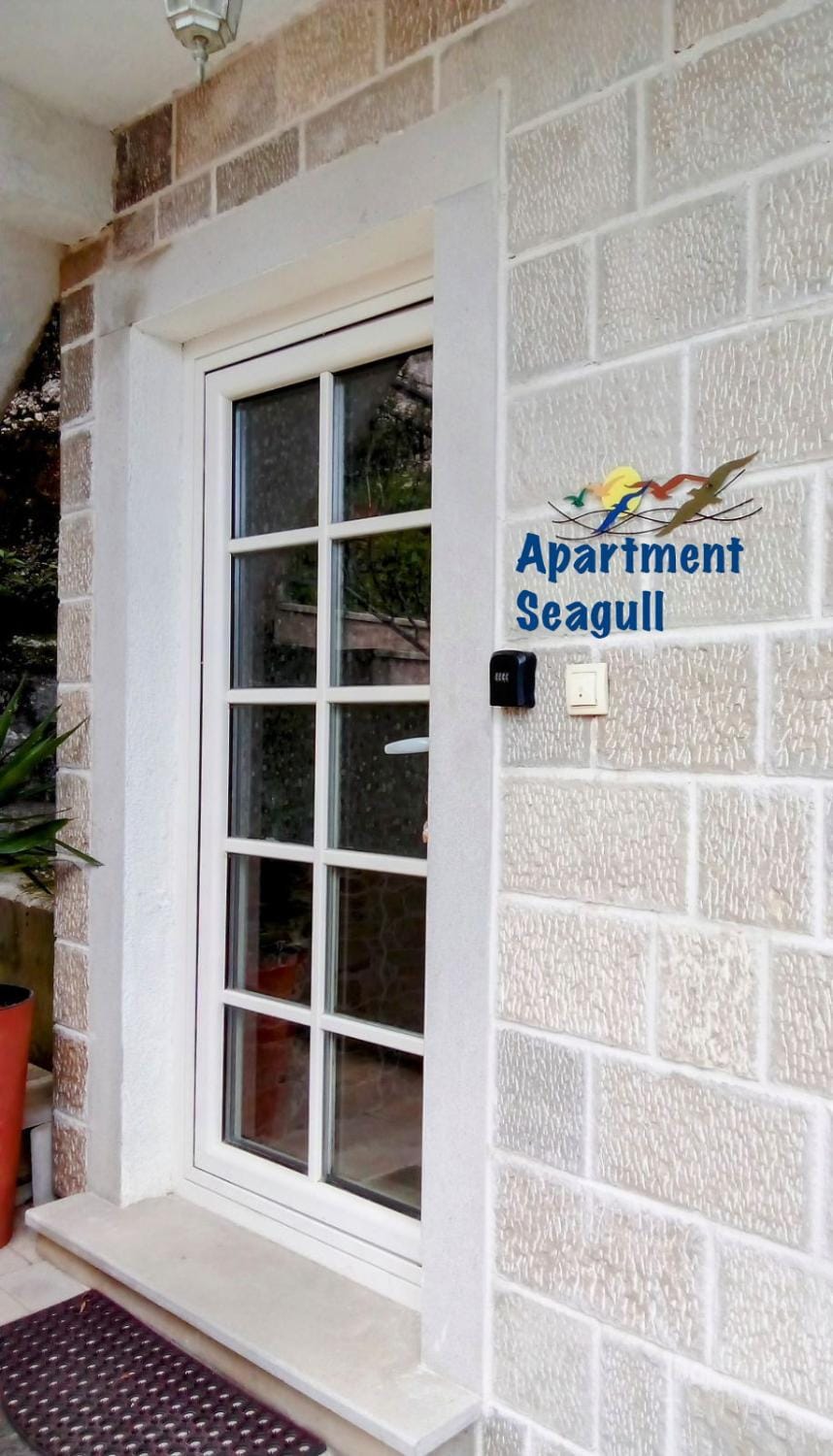 Apartment Mediterraneo Seagull Apartment in Kotor Municipality