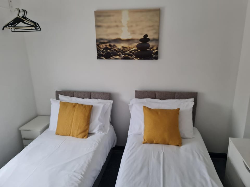 Swindon Old Town Duplex - Recently refurbished Apartment in Swindon