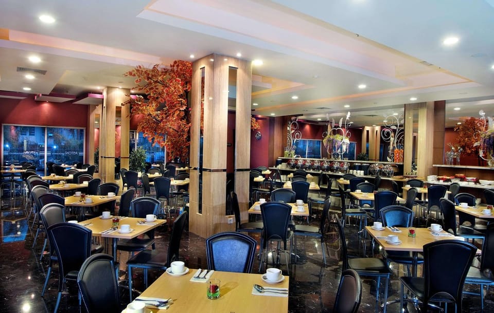 Restaurant/places to eat, Breakfast, Lunch, Dinner