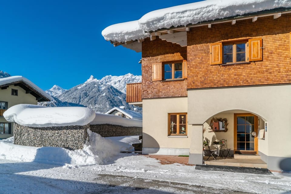 Property building, Winter