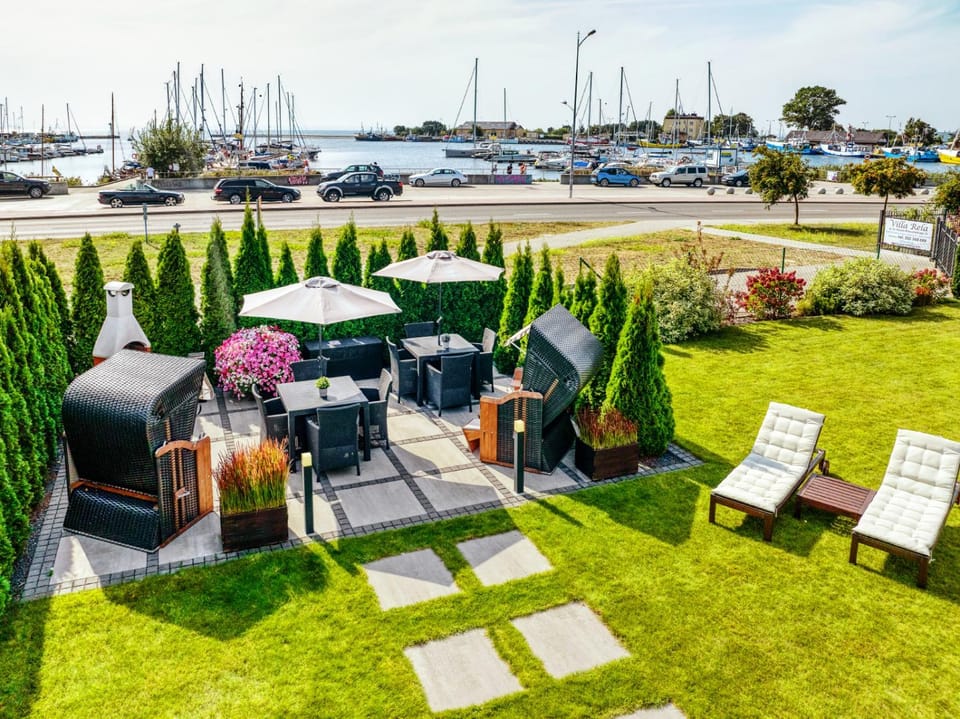 BBQ facilities, Garden, View (from property/room), Sea view, sunbed