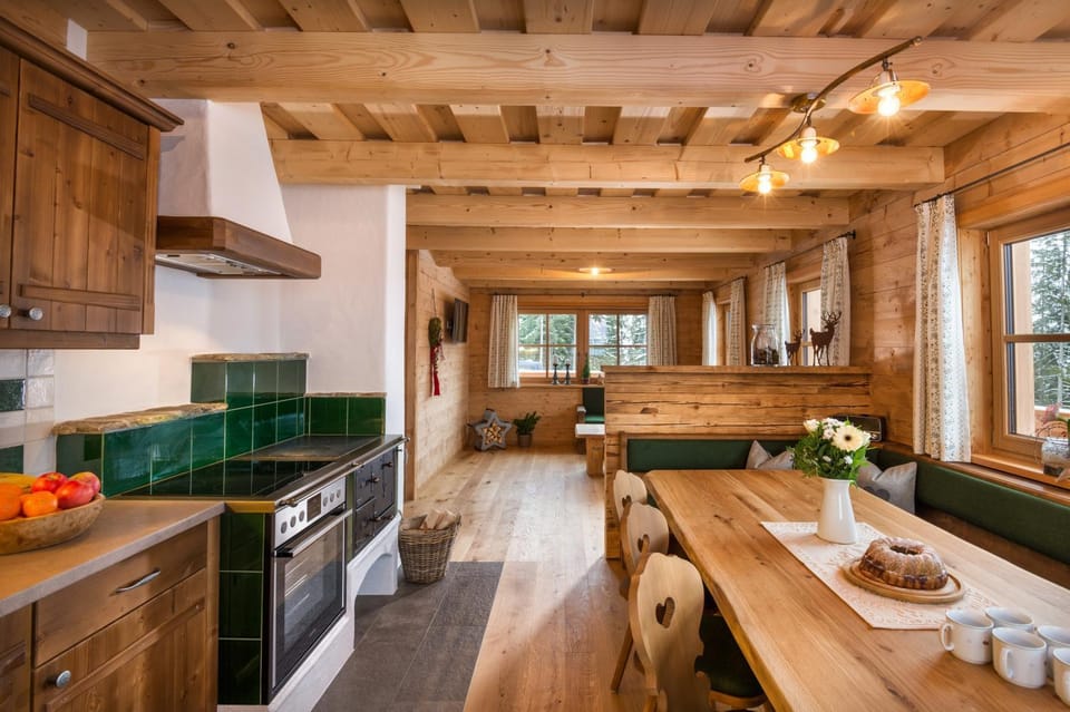 Communal kitchen, kitchen
