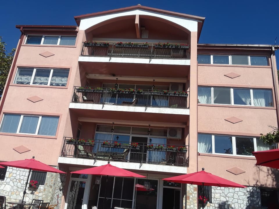 Property building, Balcony/Terrace