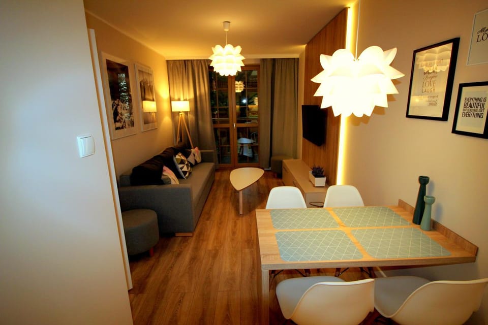 Living room, Photo of the whole room, Dining area