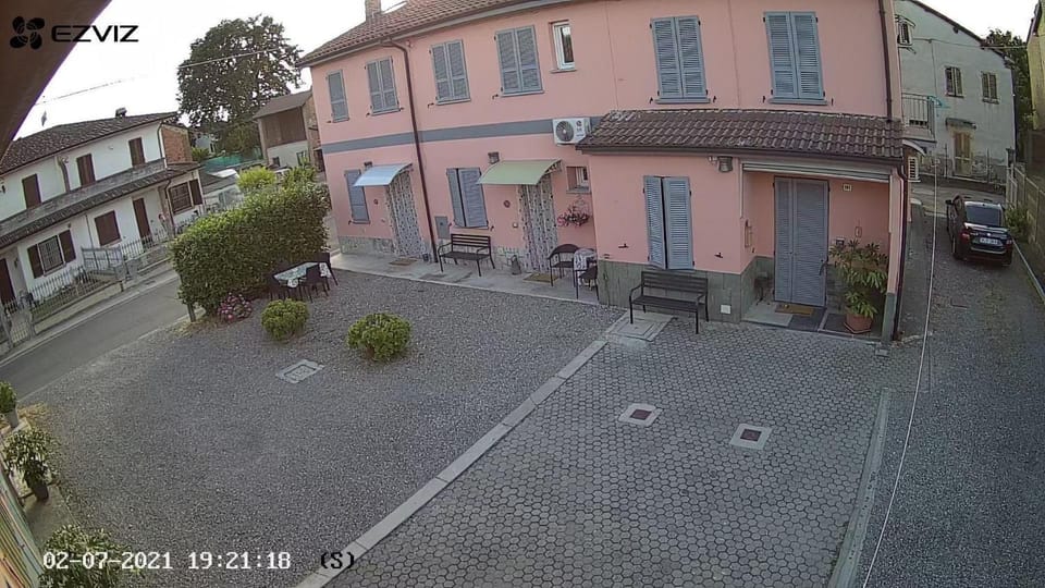 Marinella Guest House Bed and Breakfast in Lombardy