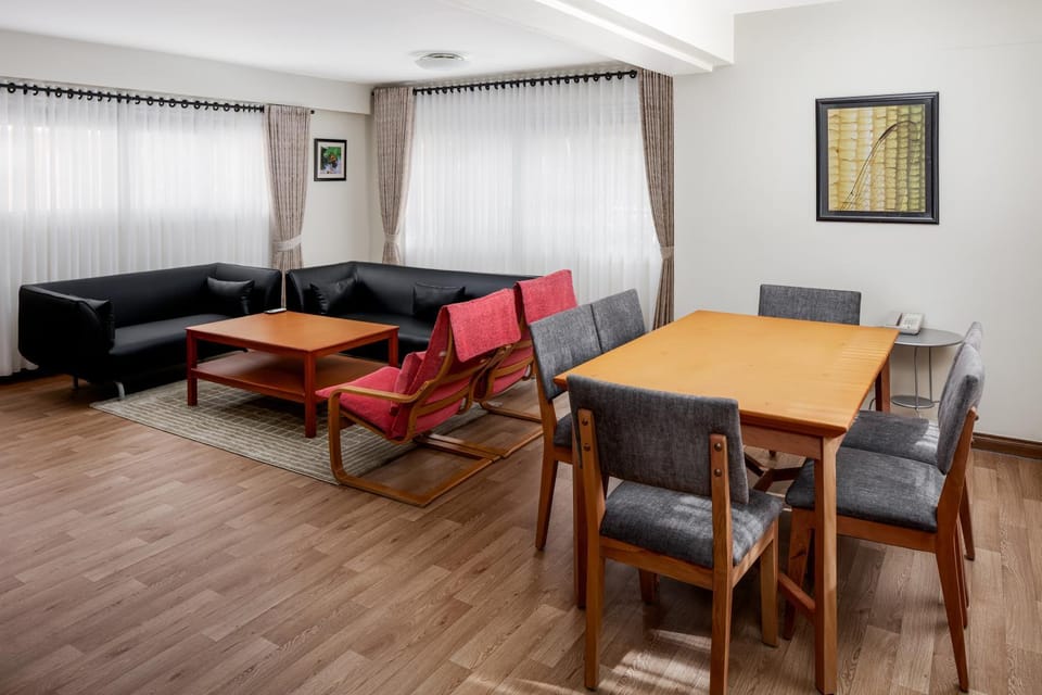 Living room, Seating area, Dining area