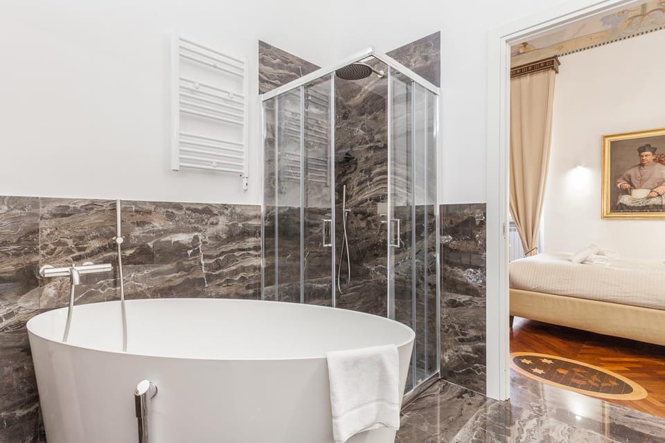Bathroom, Decorative detail