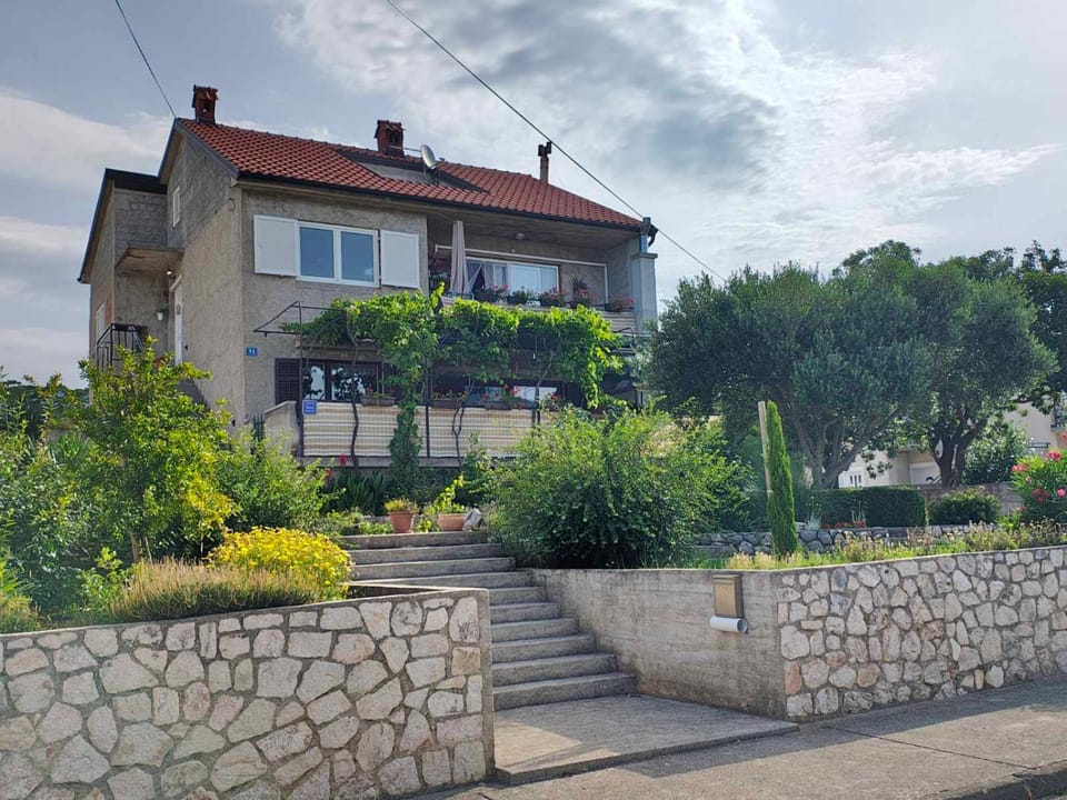 Property building, Garden view