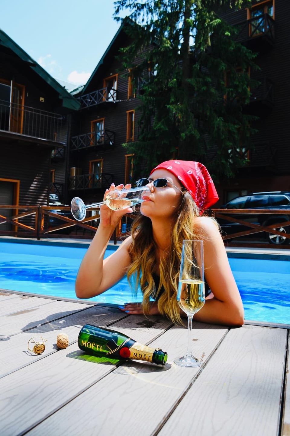 People, Swimming pool, Drinks