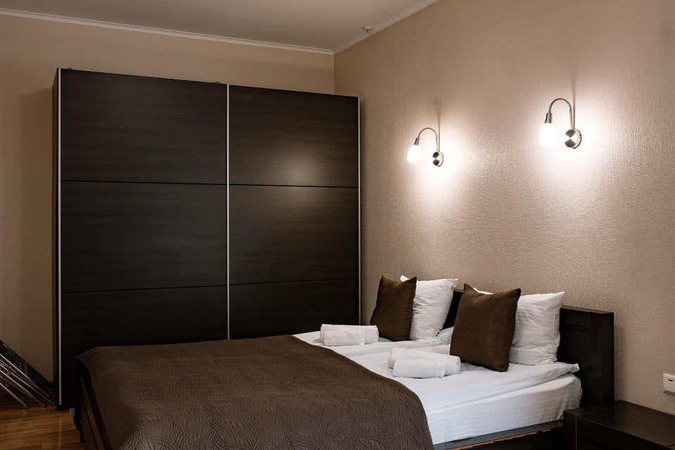 Bed, Photo of the whole room, Bedroom, wardrobe