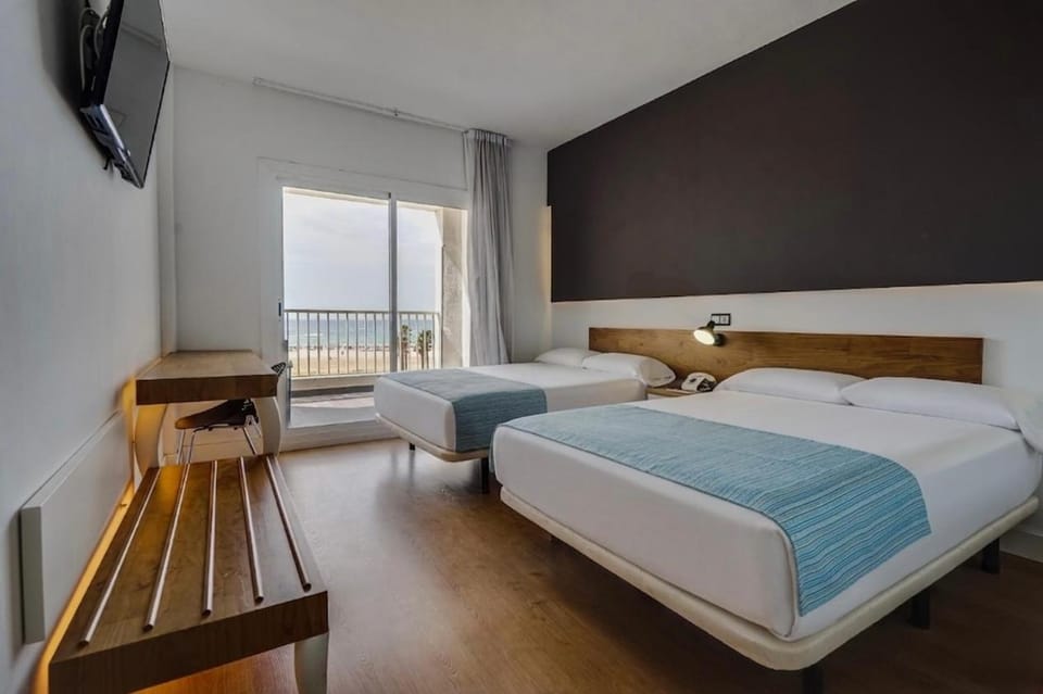Hotel Brisamar Suites Hotel in Baix Penedès