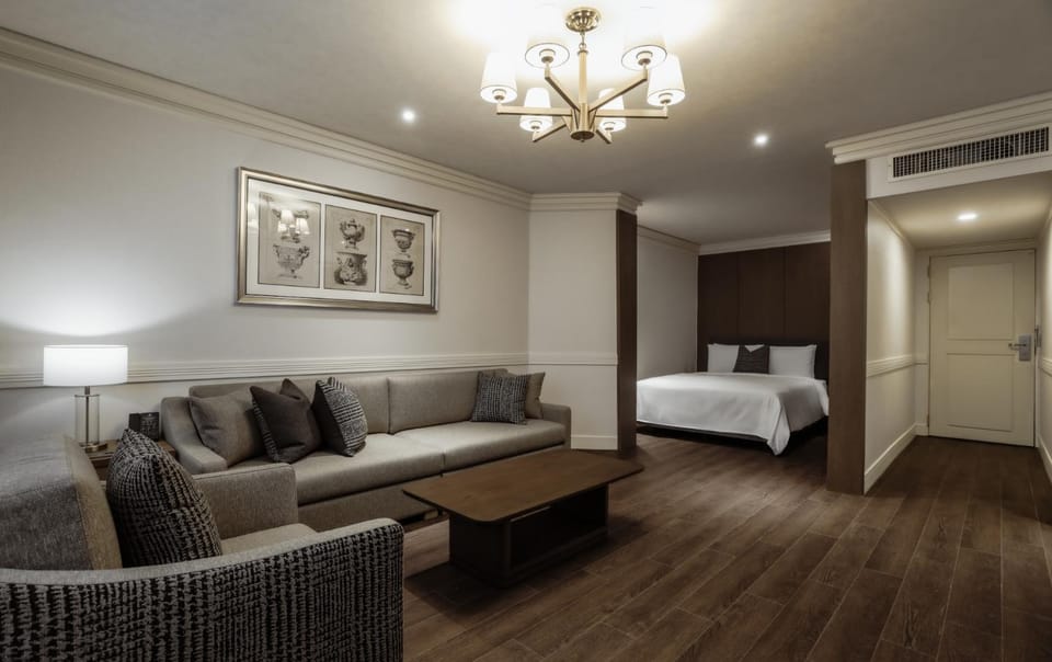 Bed, Living room