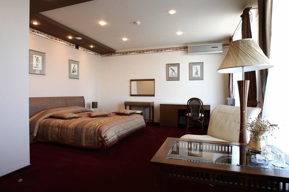 Photo of the whole room