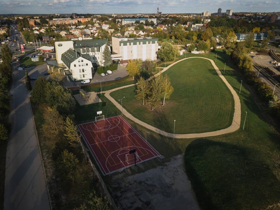 Property building, Natural landscape, Bird's eye view, City view, Location