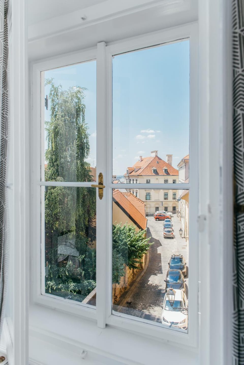 Property building, View (from property/room), City view, Landmark view, Street view