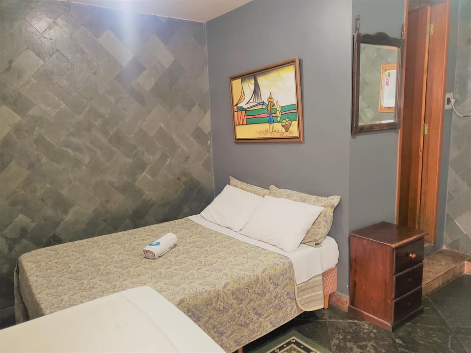 Bed, TV and multimedia, Photo of the whole room, Bedroom, air conditioner