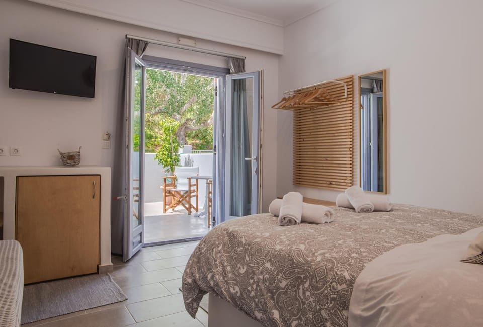 Andros Blue Bed and Breakfast in Decentralized Administration of the Aegean